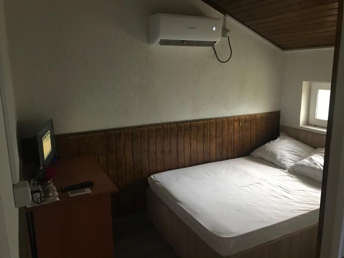 Casa Radu Hotel Tulcea Bagian luar foto